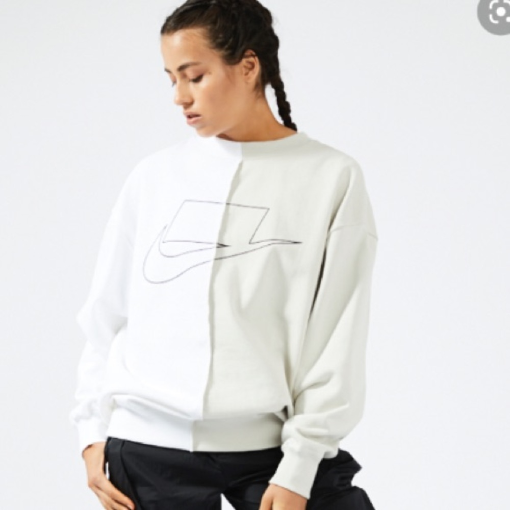 Nike sweatshirt